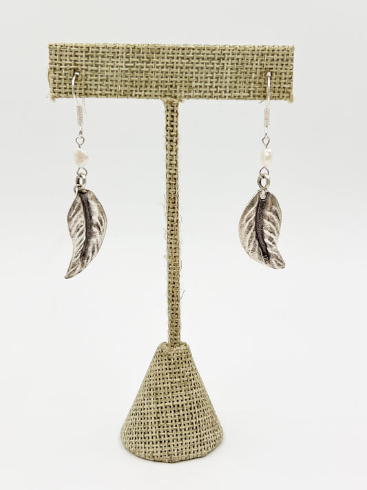 Mini Leaf Earrings