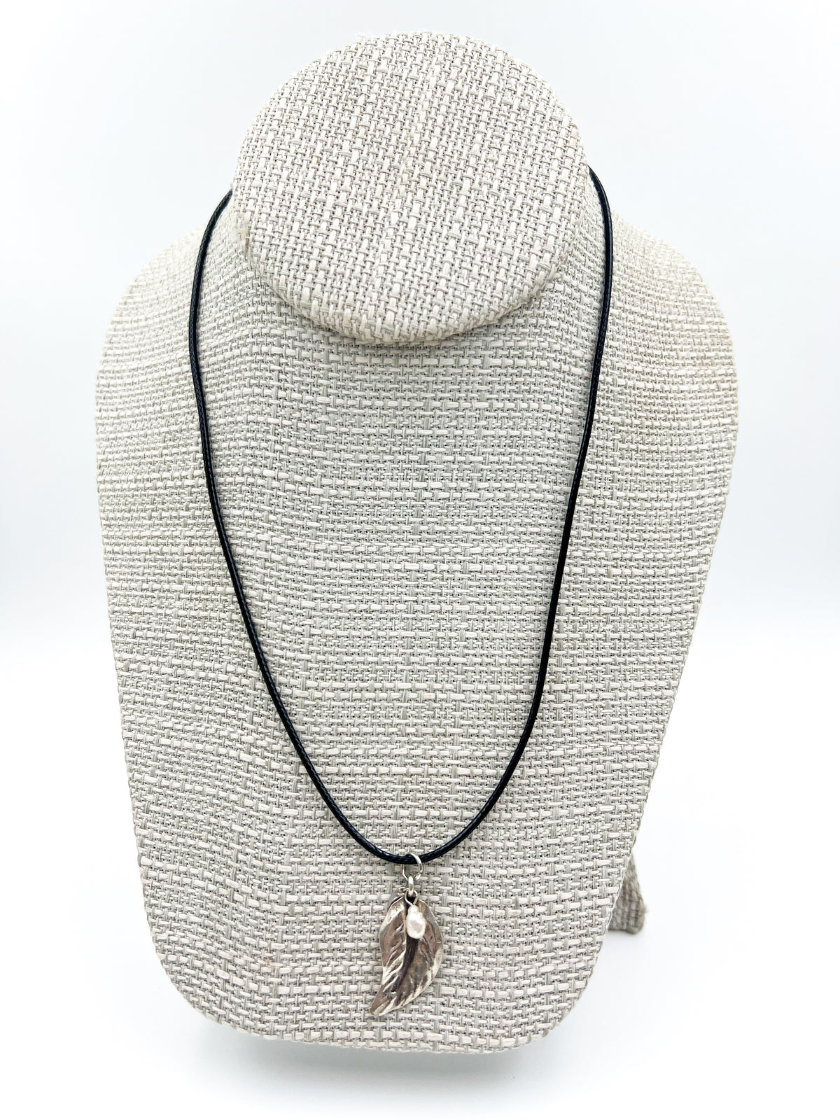 Mini Leaf Necklace