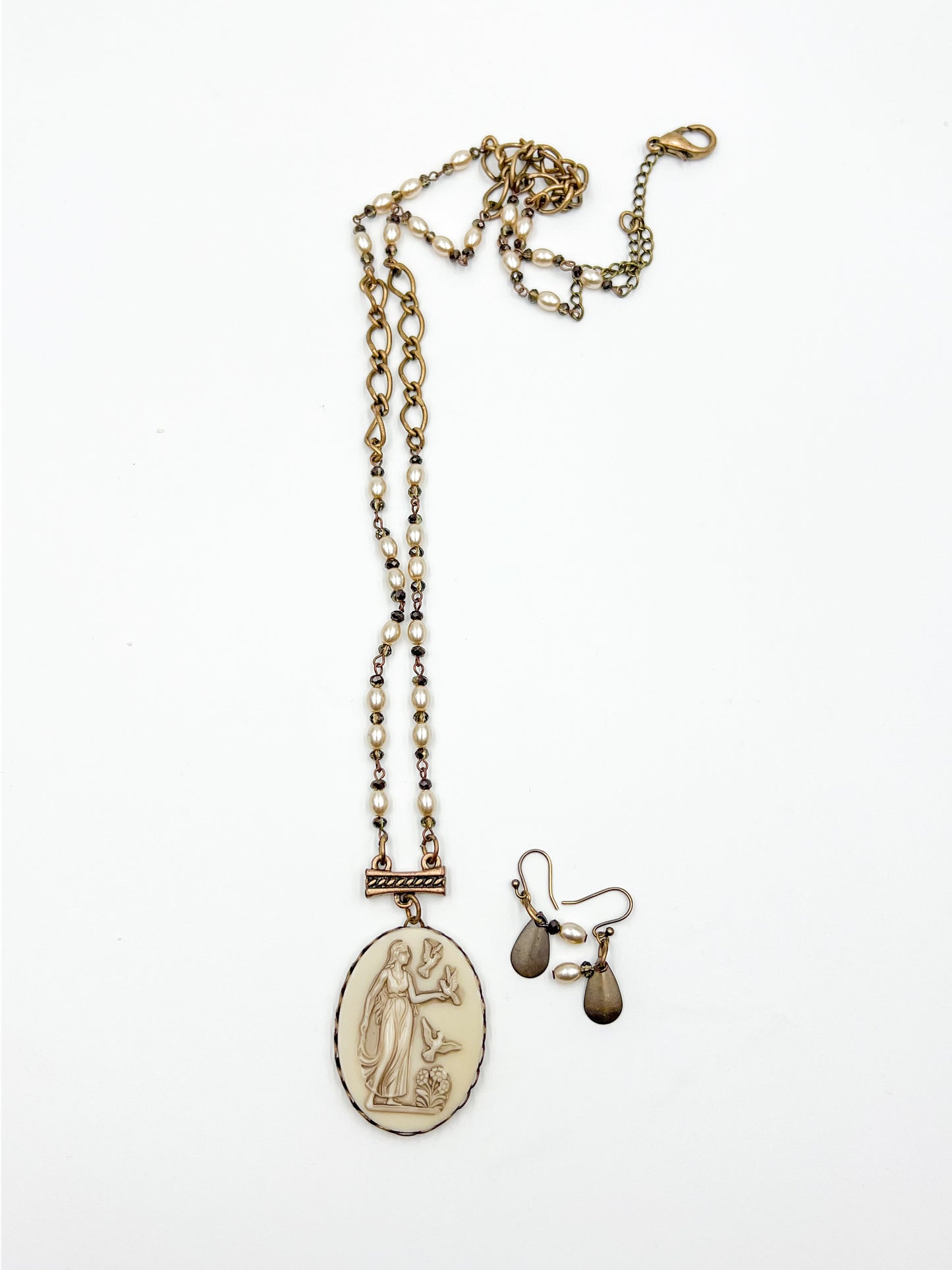 Vintage Glass Cameo Necklace