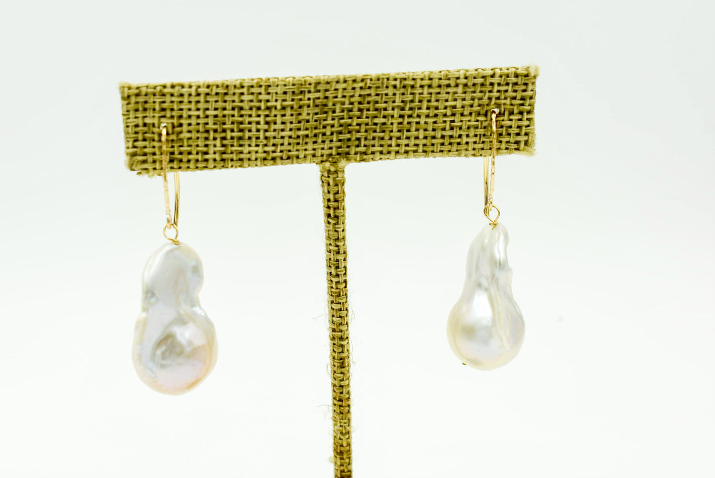 Simple Baroque Pearl Earrings