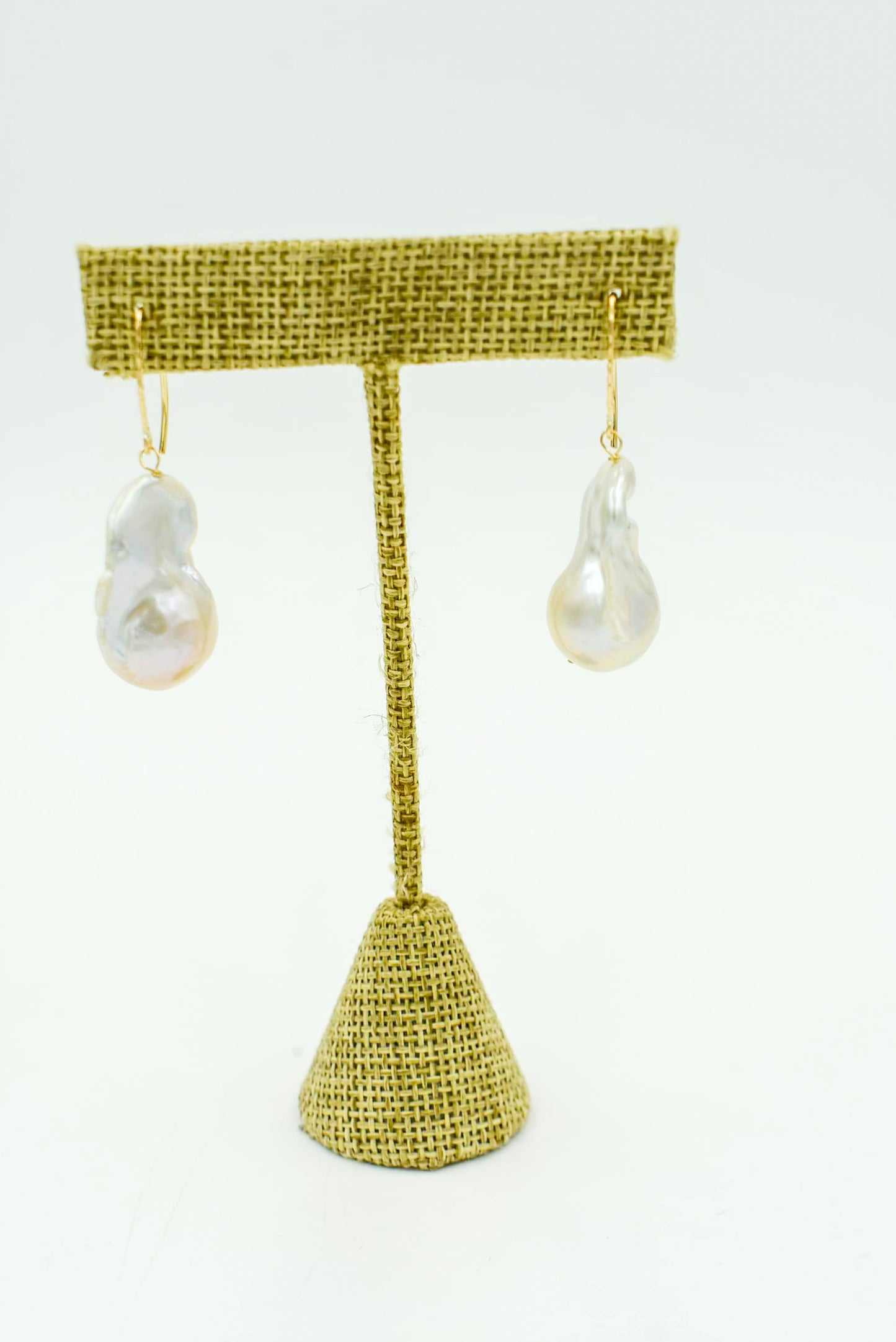 Simple Baroque Pearl Earrings