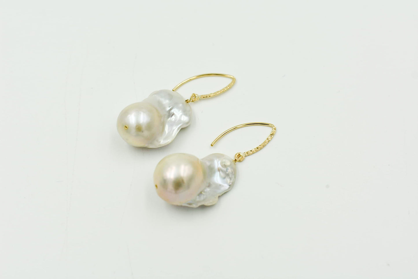 Simple Baroque Pearl Earrings