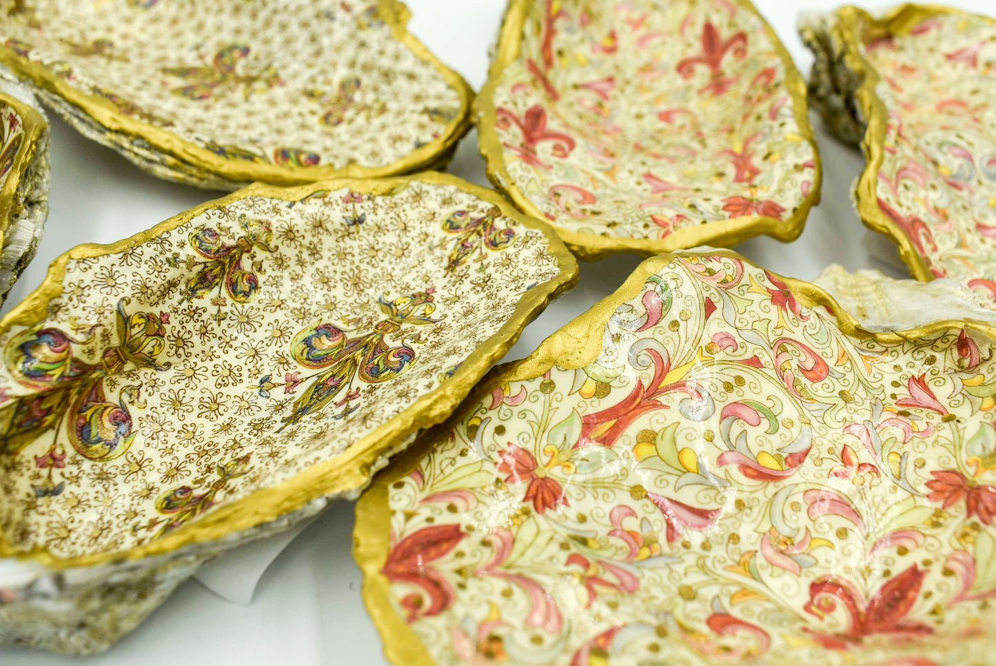 Oyster Fleur De Lis Shells