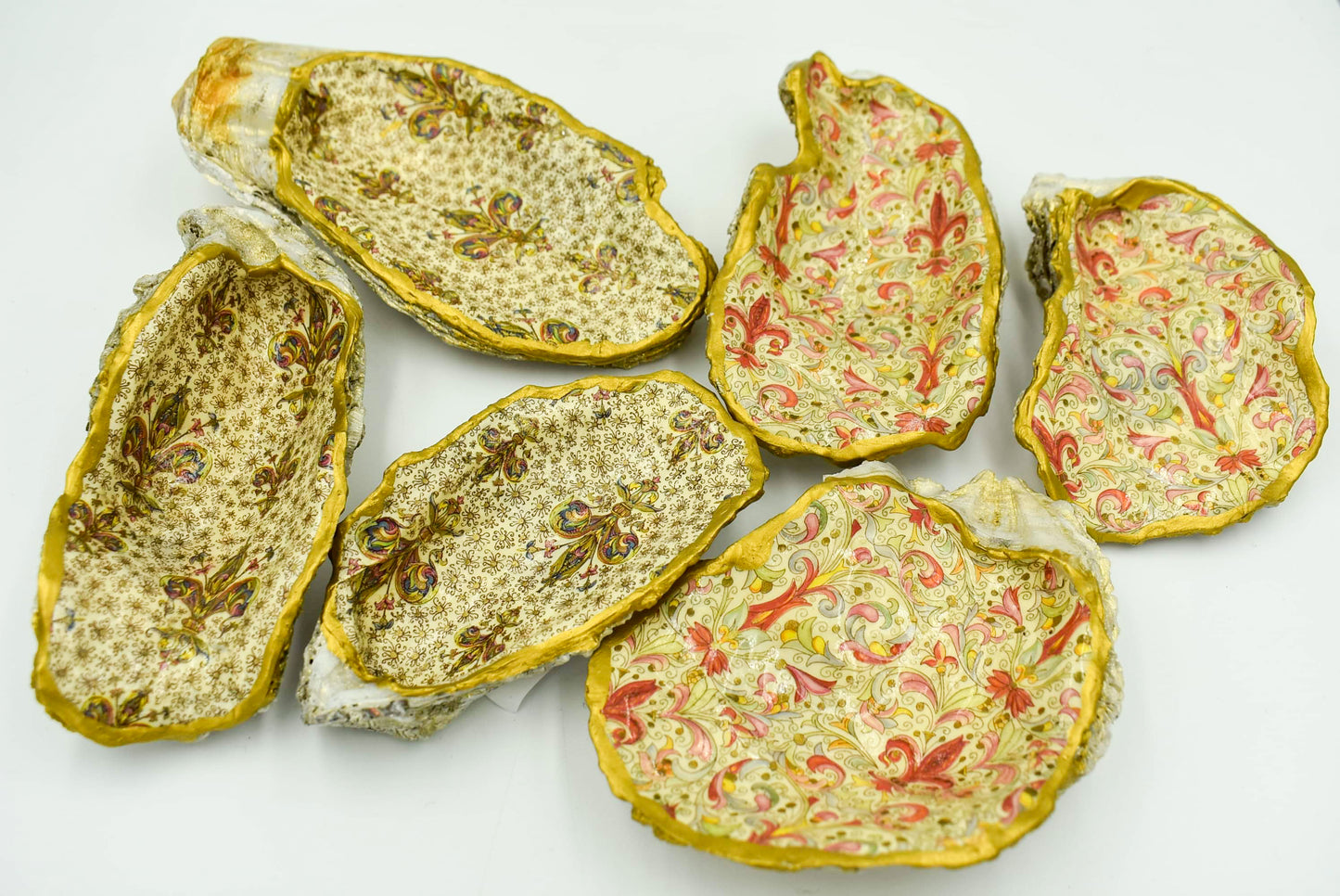 Oyster Fleur De Lis Shells