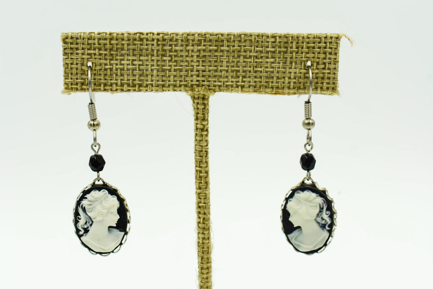 Victorian Cameo Earring - Black & Silver
