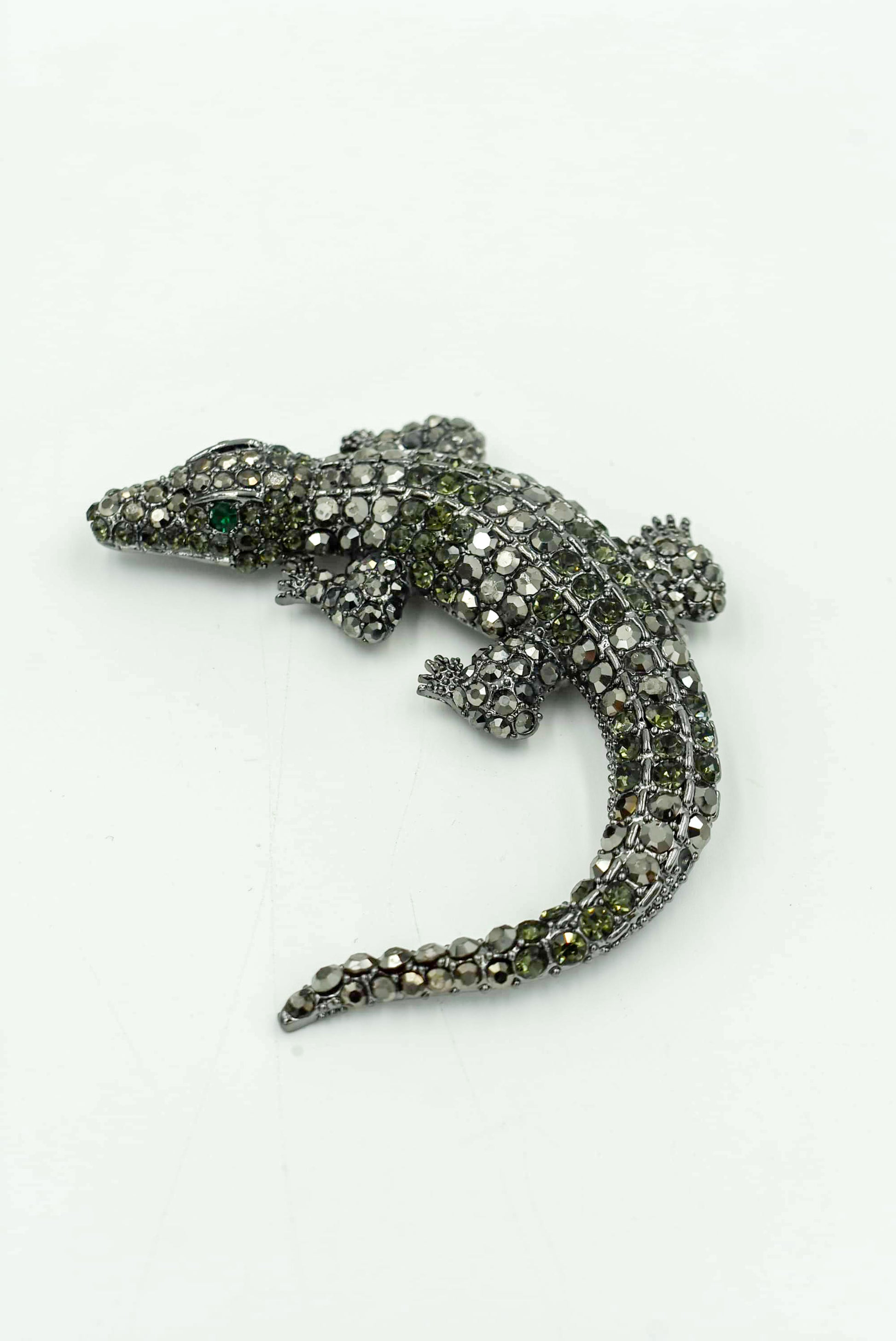 Large Alligator Pins in Different Colors Black, Clear, Amber, Green, and Pink/Green
