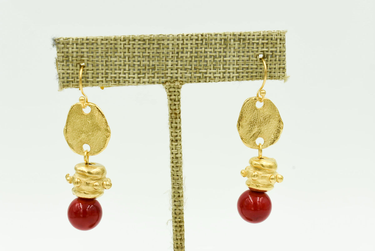 Boucle d'oreille en perles de corail rouge