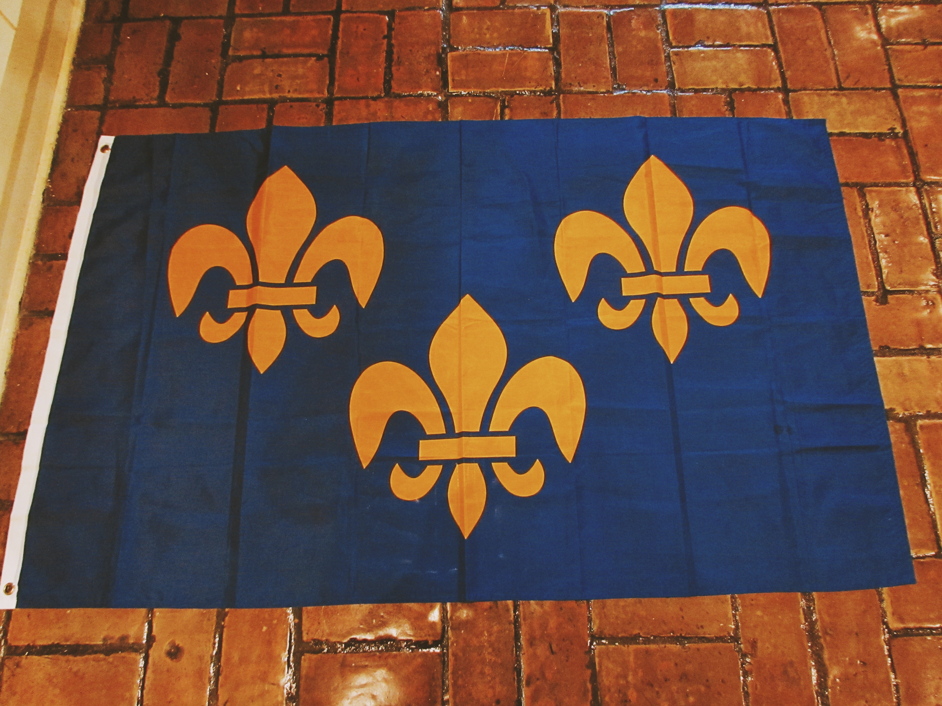 ABAKUHAUS Fleur De Lis Tablecloth, Heraldic Design Elements ABAKUHAUS Fleur De Lis Tablecloth, Heraldic Design Elements