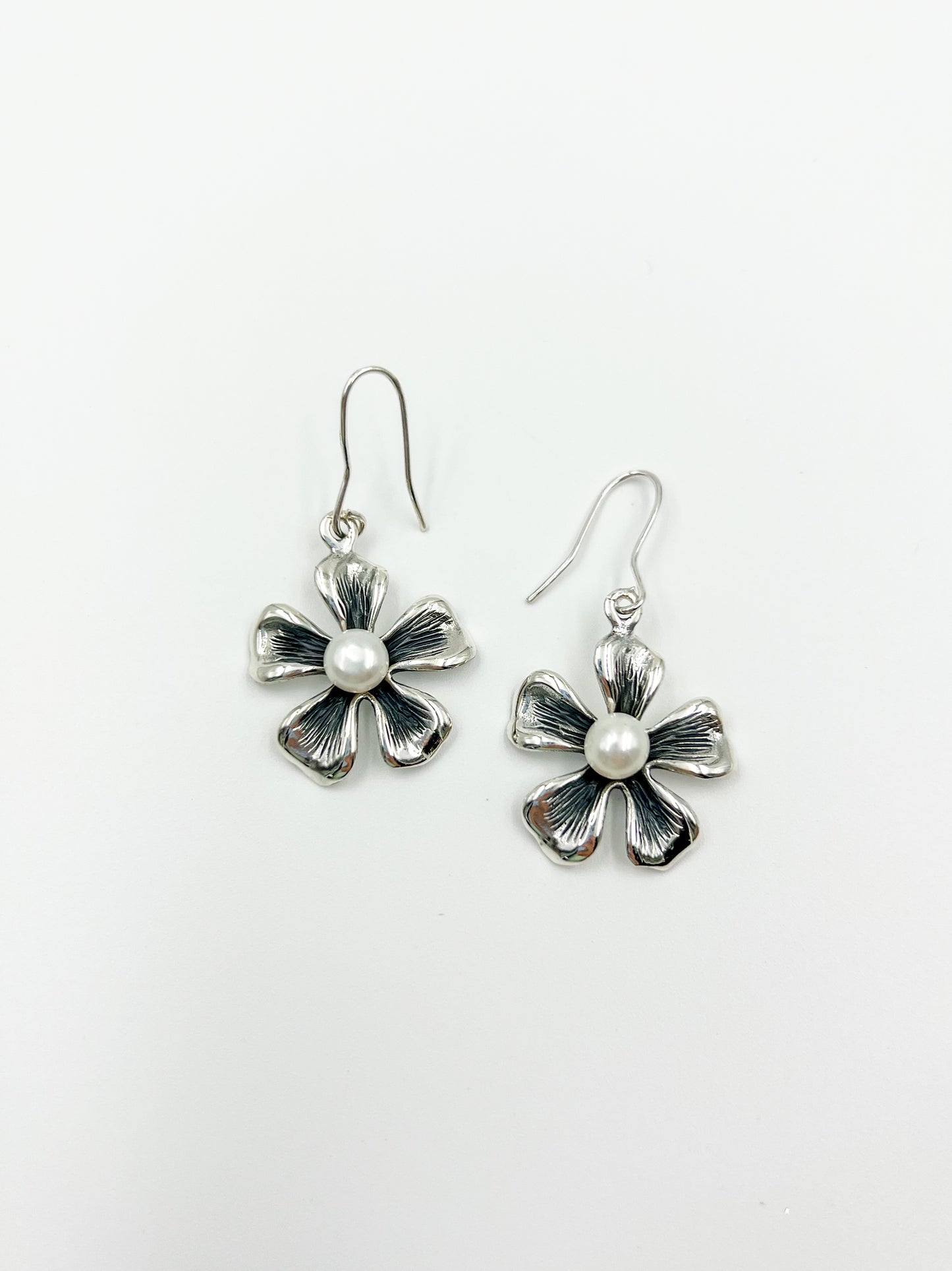 Sterling Silver Daisy Earrings