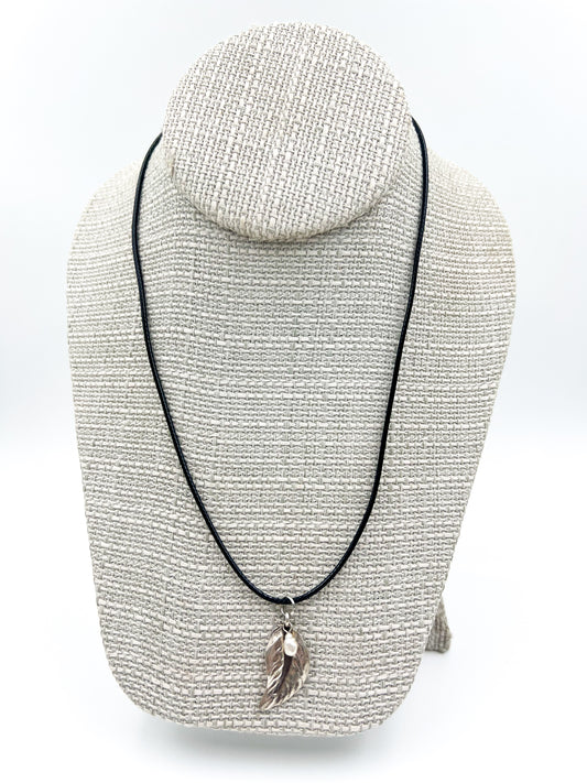 Mini Leaf Necklace