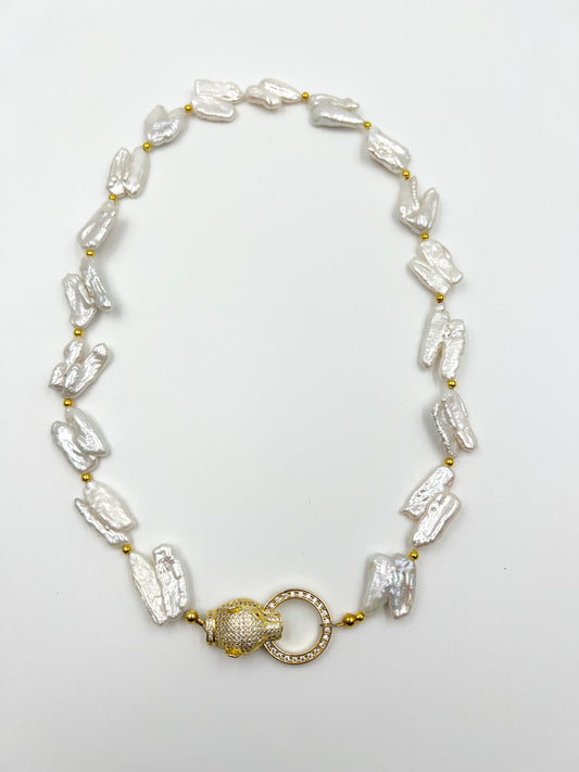 Tiger Clasp + Freshwater Pearl NK