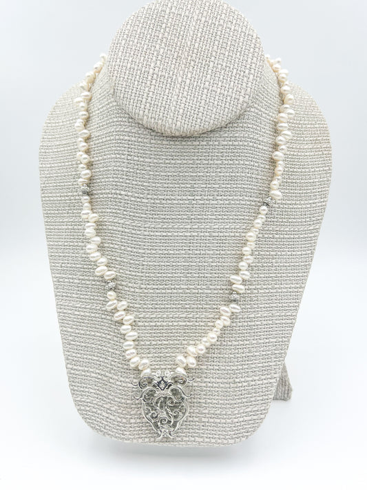 Almonaster Pontalba White Pearl Necklace