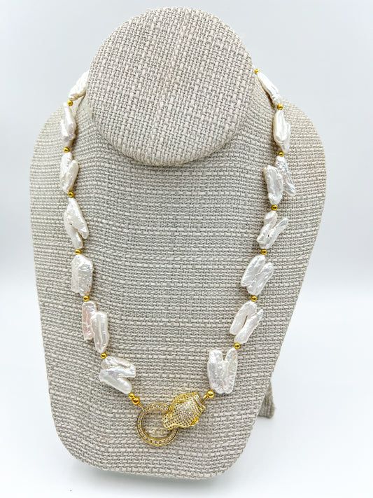 Tiger Clasp + Freshwater Pearl NK