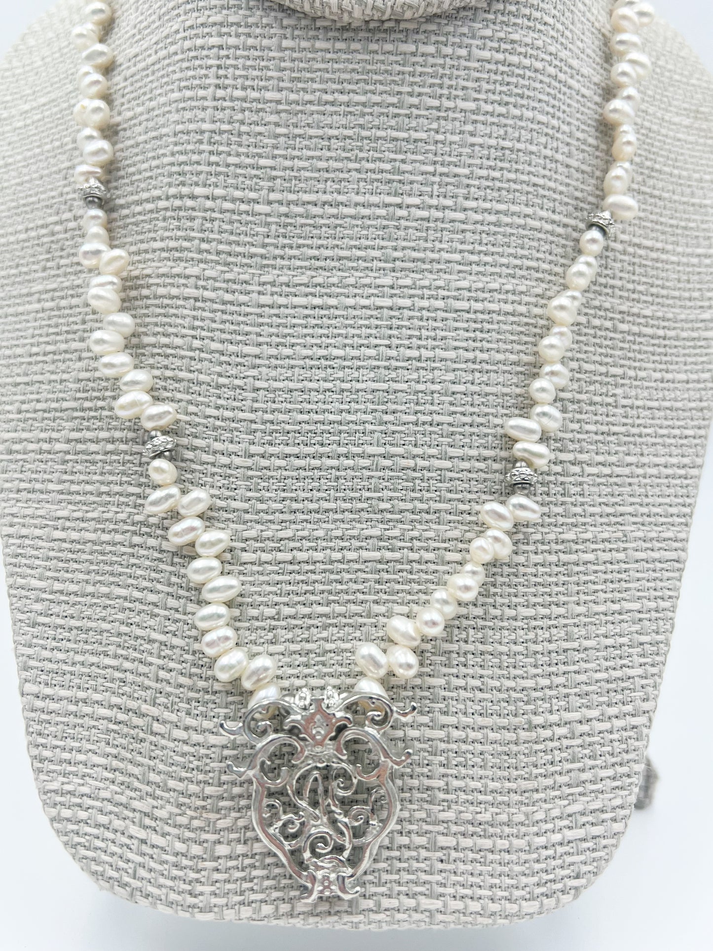 Almonaster Pontalba White Pearl Necklace