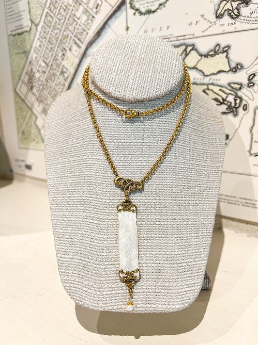 Mother of Pearl Necklace - Flower