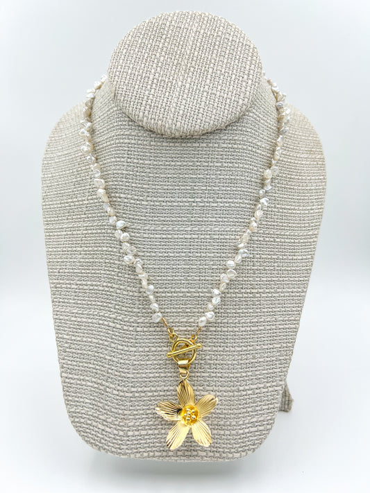 Daisy Toggle Necklace