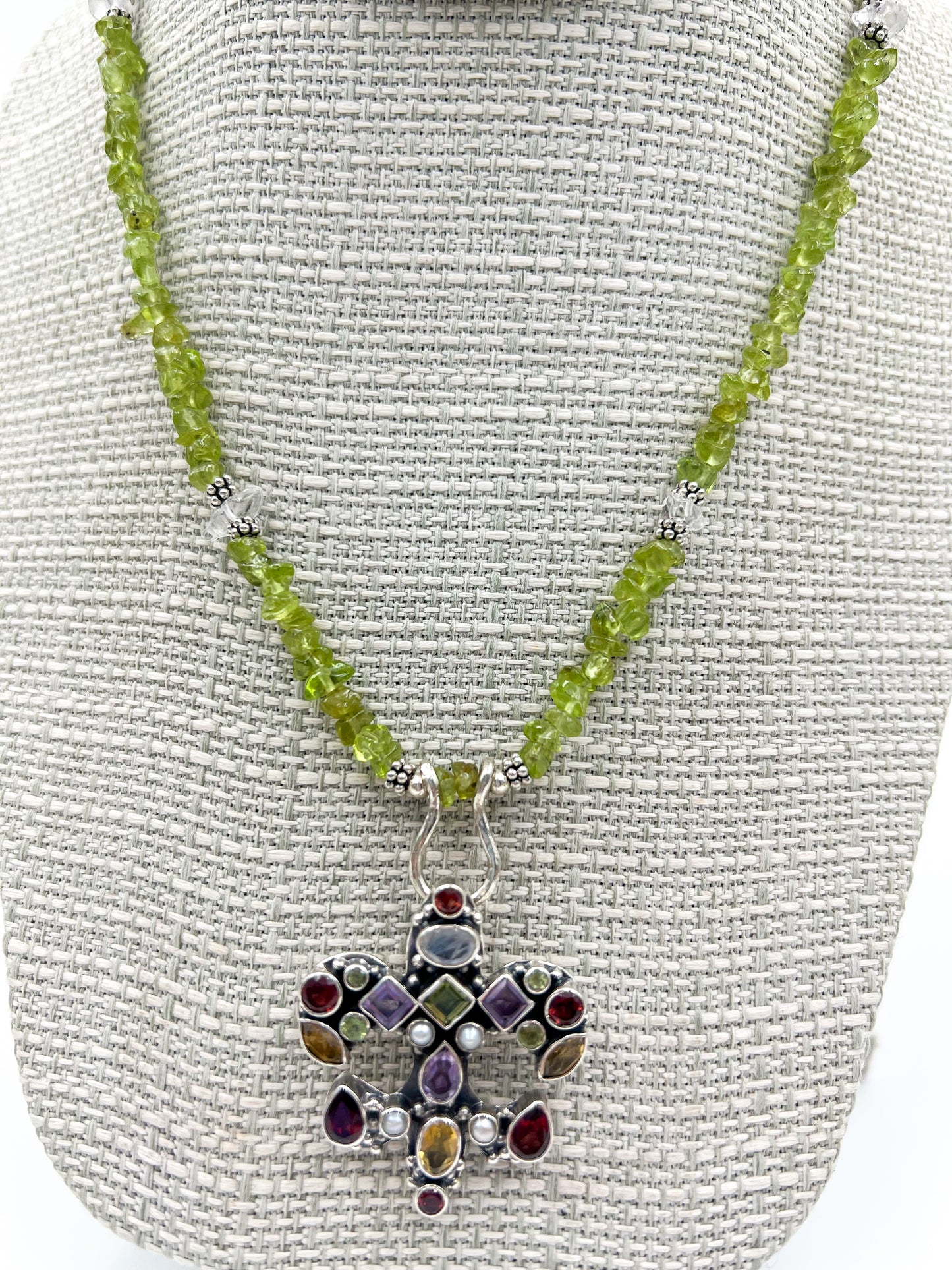 Fleur De Lis Gemstone Necklace (Peridot)