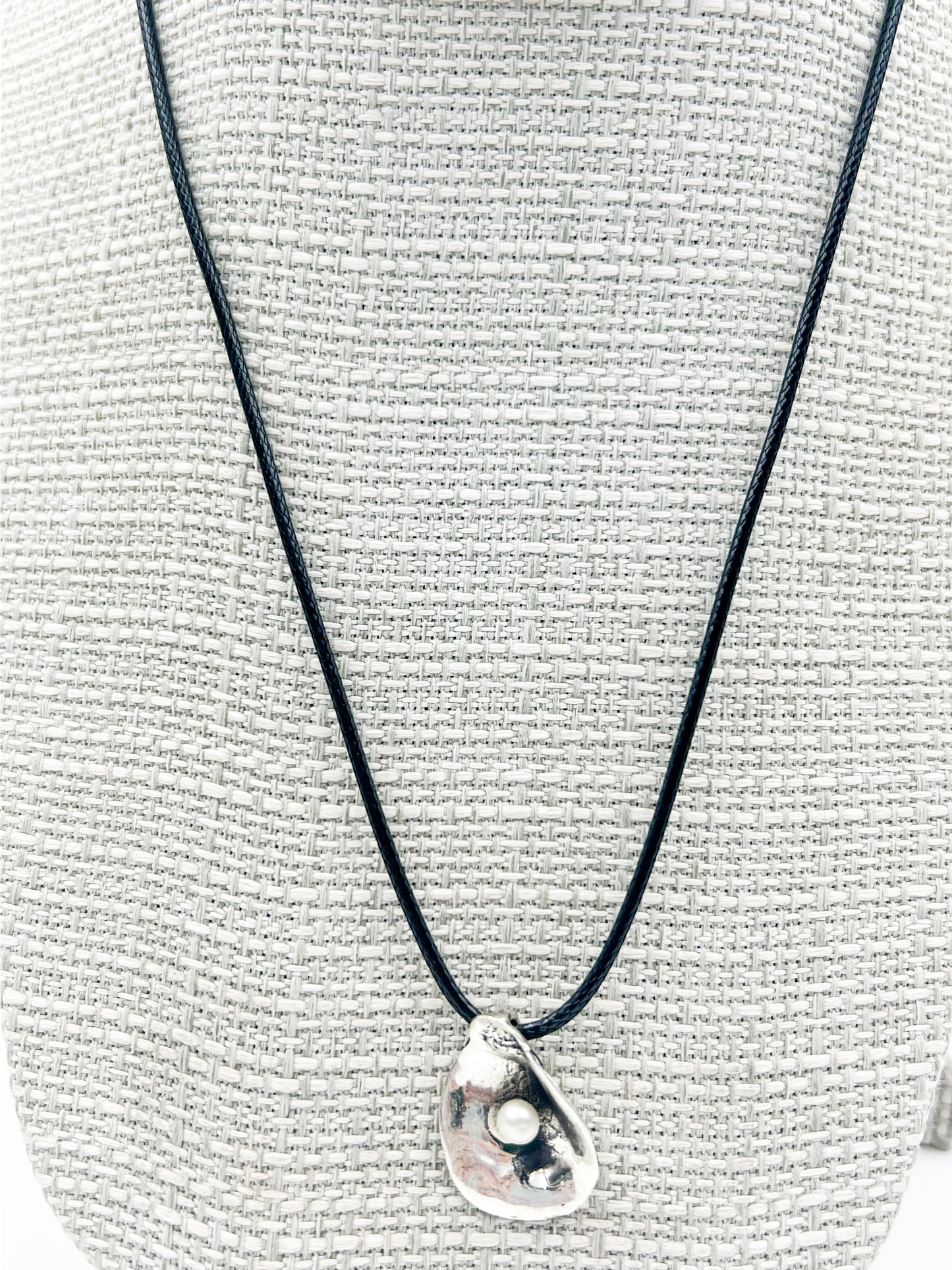 Petite Oyster Necklace