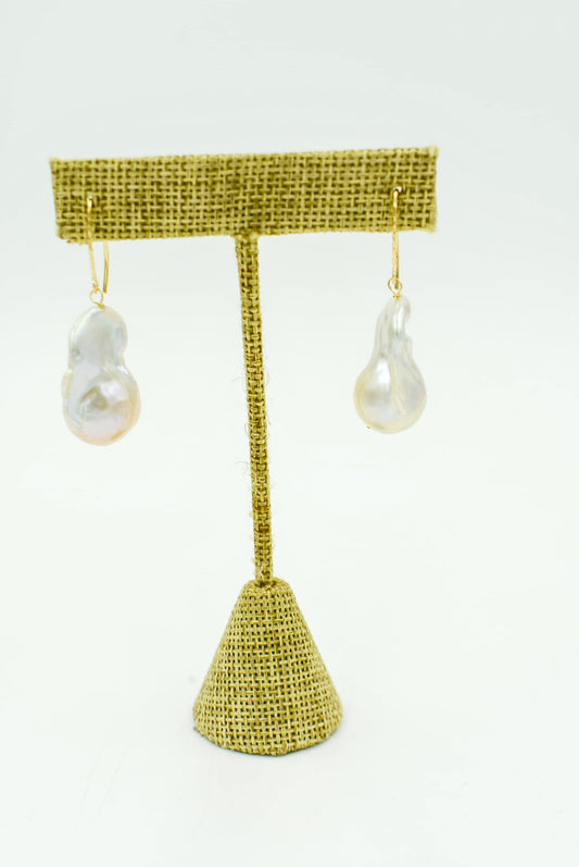Simple Baroque Pearl Earrings