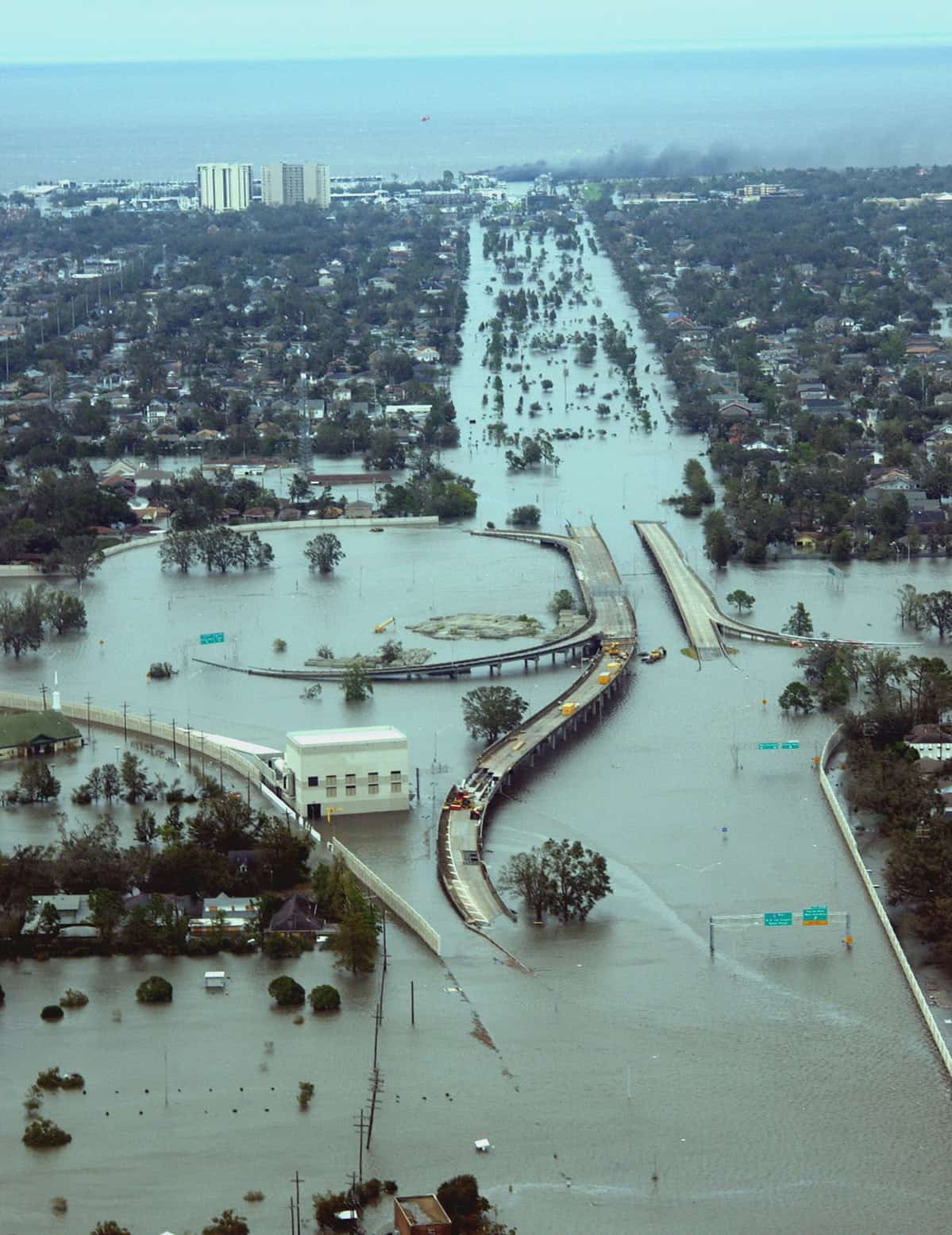 Katrina's Legacy: The Hurricane That Changed America (Pre-Order)