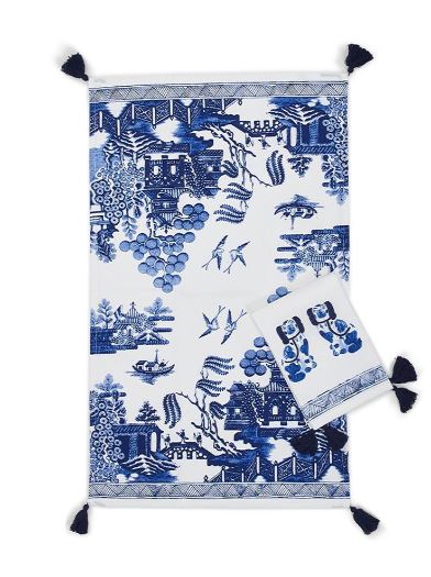 Staffordshire Dogs & Blue Willow Towel Set