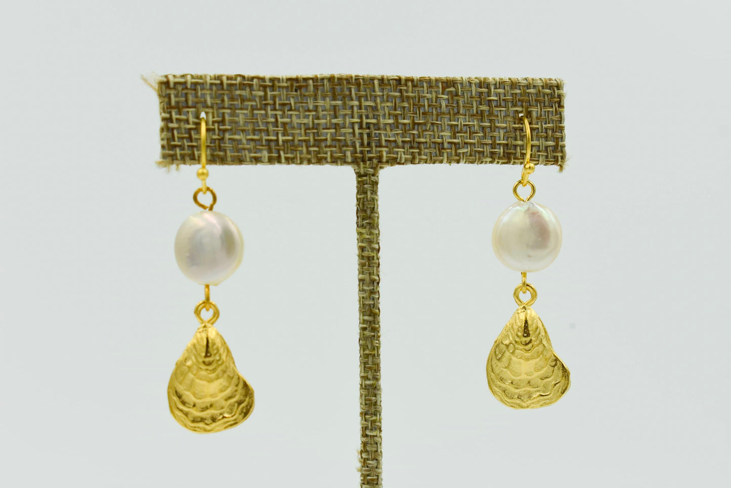 Oyster & Pearl Earring